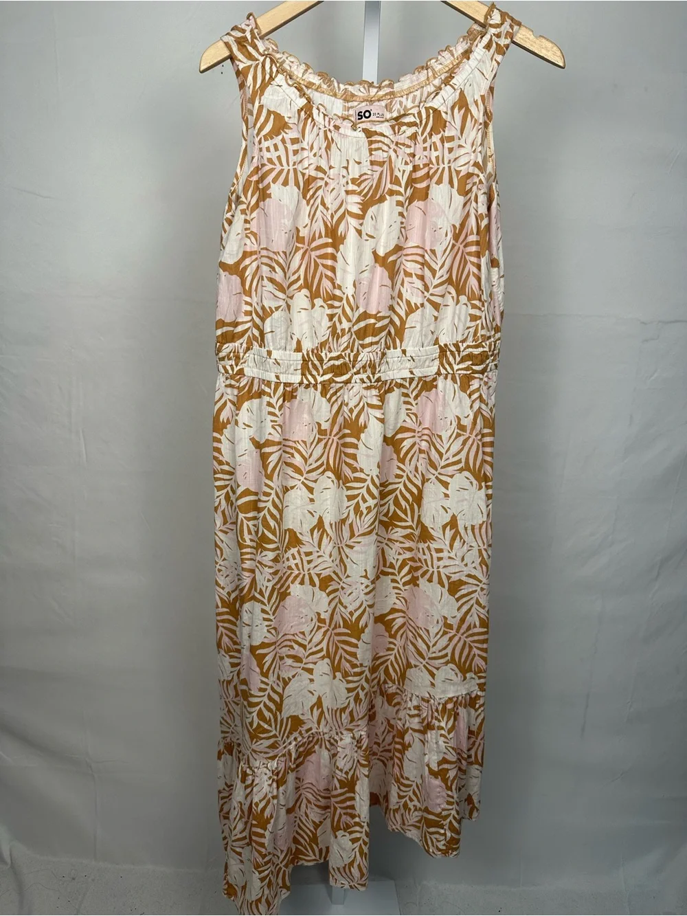 SO Plus Tropical Leaf Print Sleeveless Midi Dress Women’s Pink Tan